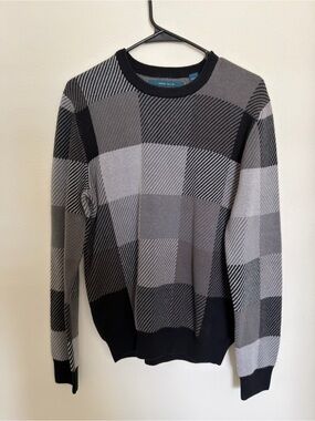 Perry Ellis Black and Gray Plaid Crewneck Sweater